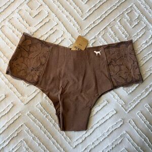 NWT VS PINK Brown Cheekster | S